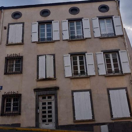 Apartamento Retour vers le passé Thiers Exterior foto
